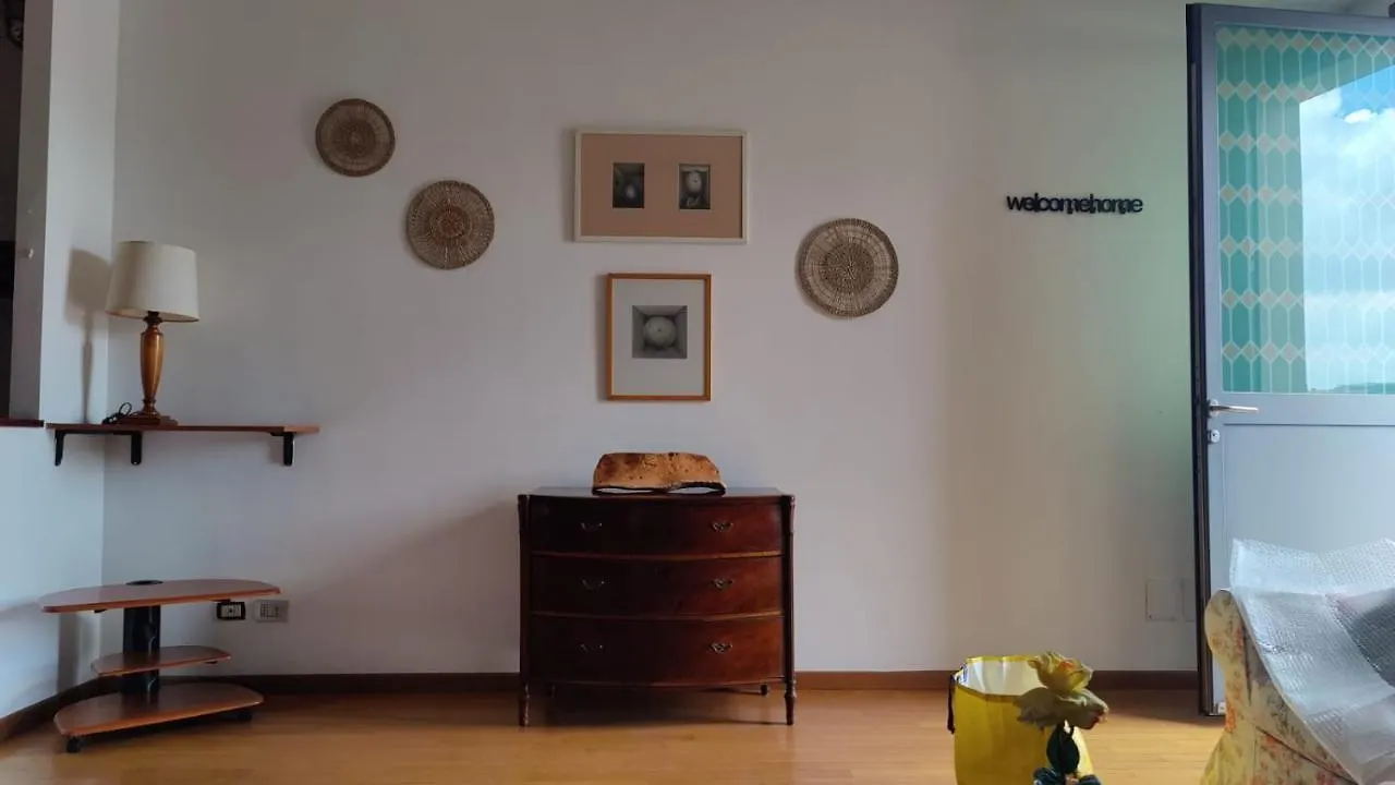 Апартаменты Sant'Uguzzone Flat Милан