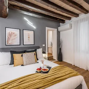 design-storia-in-centro-ciao-bella.emilia-romagnahotels.net/