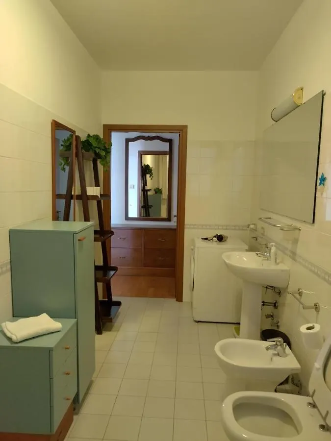 Sant'Uguzzone Flat Apartamento Milão