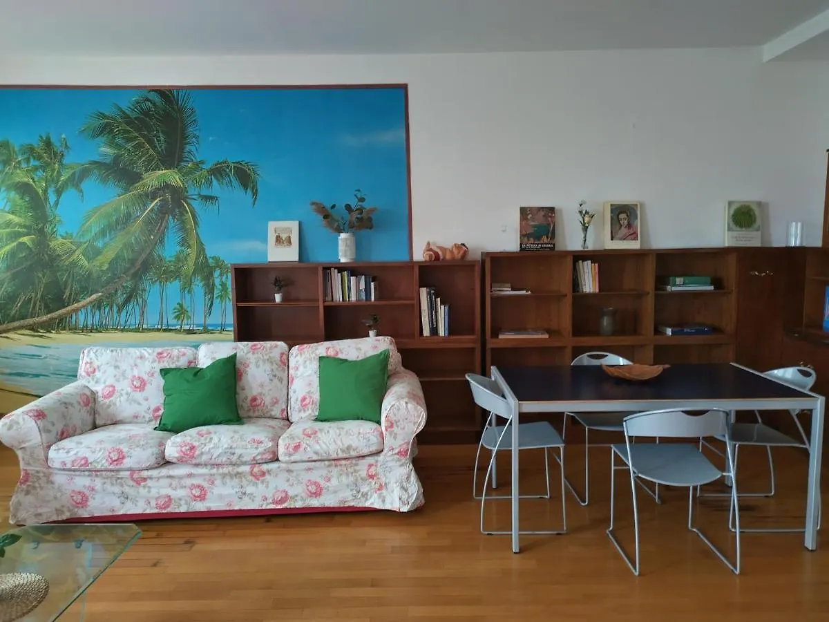 Sant\'Uguzzone Flat location
