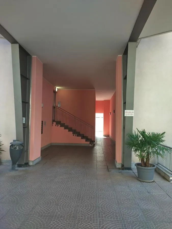 Sant'Uguzzone Flat Apartamento Milão